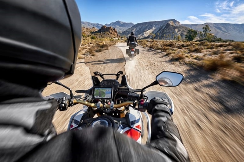 Les meilleurs traceurs GPS sans abonnement pour motos sur le marché